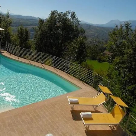 Villa Gualdo Sleeps 8 Pool Wifi *