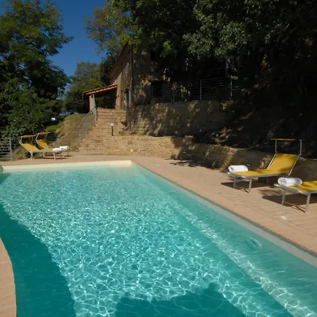 Gualdo Sleeps 8 Pool Wifi Villa